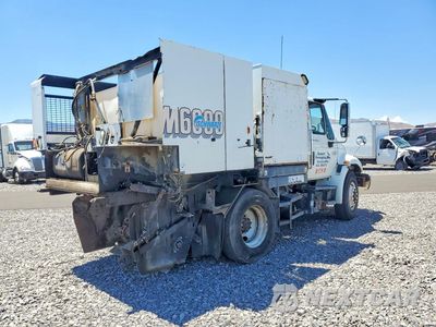 Trzecie zdjęcie samochodu z tyłu: 2007 INTERNATIONAL 4000 4200 - REFUSE TRUCK VIN:1HTMPAFN67H390851 - miniatura