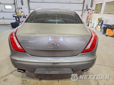 Zdjęcie 6 z 12 samochodu: 2011 JAGUAR XJL VIN:SAJWA2GB4BLV06749 - miniatura