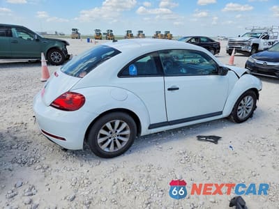 Trzecie zdjęcie samochodu z tyłu: 2017 VOLKSWAGEN BEETLE 1.8T VIN:3VWF17AT1HM618894 - miniatura