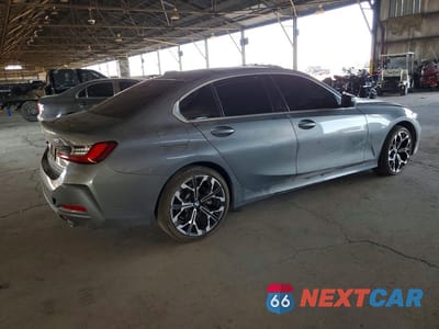 Trzecie zdjęcie samochodu z tyłu: 2025 BMW 330XI VIN:3MW89CW05S8F24364 - miniatura