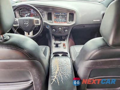 Zdjęcie 8 z 12 samochodu: 2012 DODGE CHARGER SXT VIN:2C3CDXJG3CH165177 - miniatura