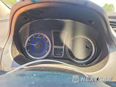 Zdjęcie 9 z 12 samochodu: 2014 HYUNDAI AZERA BASE VIN:KMHFG4JG9EA351995 - miniatura