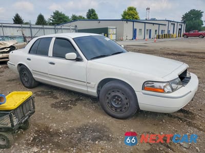 Czwarte zdjęcie samochodu z boku: 2005 MERCURY GRAND MARQUIS GS VIN:2MEFM74W55X630030 - miniatura