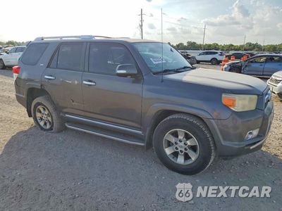 Czwarte zdjęcie samochodu z boku: 2011 TOYOTA 4RUNNER SR5 VIN:JTEZU5JR0B5026654 - miniatura