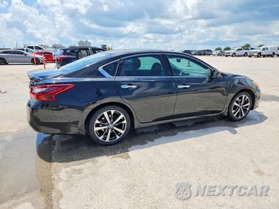 Trzecie zdjęcie samochodu z tyłu: 2017 NISSAN ALTIMA 2.5 SR VIN:1N4AL3AP4HC123731 - miniatura