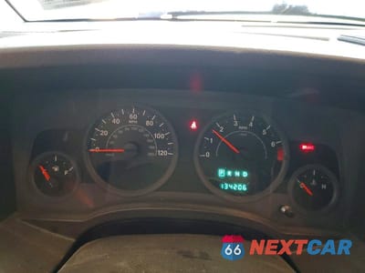 Zdjęcie 9 z 13 samochodu: 2007 JEEP COMPASS VIN:1J8FF47W57D241039 - miniatura