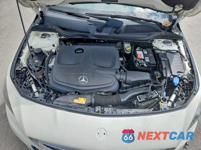 Zdjęcie 11 z 12 samochodu: 2018 MERCEDES-BENZ CLA 250 VIN:WDDSJ4EB2JN594446 - miniatura