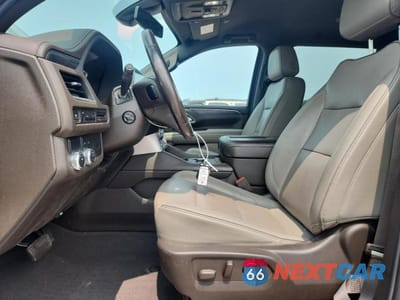 Zdjęcie 7 z 14 samochodu: 2021 GMC YUKON XL C1500 SLT VIN:1GKS1GKDXMR477684 - miniatura