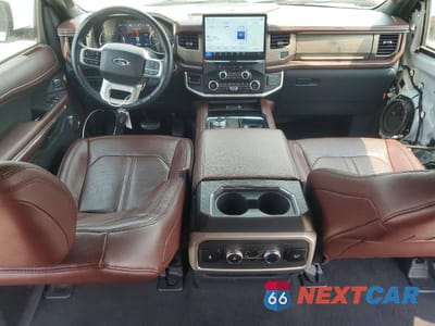 Zdjęcie 8 z 14 samochodu: 2024 FORD EXPEDITION LIMITED VIN:1FMJU1K85REA65391 - miniatura