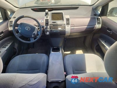 Zdjęcie 8 z 12 samochodu: 2005 TOYOTA PRIUS BASE VIN:JTDKB20U057017719 - miniatura