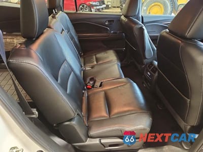 Zdjęcie 10 z 13 samochodu: 2017 HONDA PILOT EXLN VIN:5FNYF6H77HB026419 - miniatura