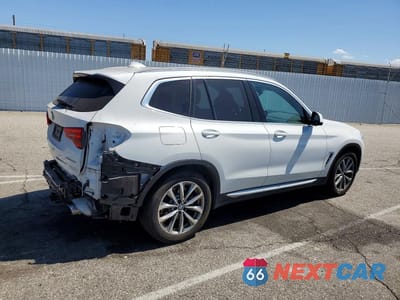Trzecie zdjęcie samochodu z tyłu: 2019 BMW X3 SDRIVE30I VIN:5UXTR7C57KLE98476 - miniatura