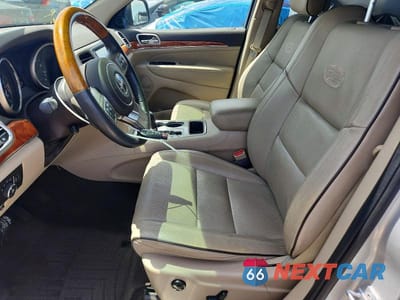 Zdjęcie 7 z 13 samochodu: 2012 JEEP GRAND CHEROKEE OVERLAND VIN:1C4RJECG1CC190257 - miniatura