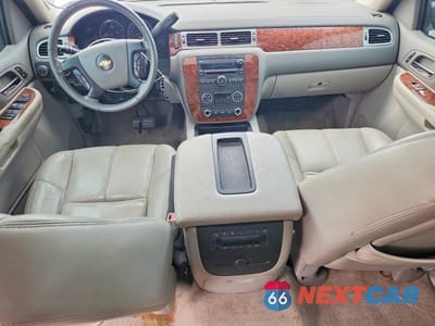 Zdjęcie 8 z 12 samochodu: 2007 CHEVROLET TAHOE K1500 VIN:1GNFK13037R101553 - miniatura