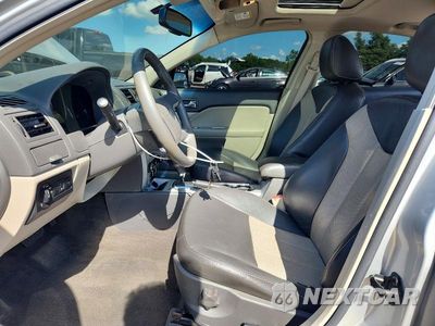 Zdjęcie 7 z 12 samochodu: 2010 MERCURY MILAN PREMIER VIN:3MEHM0JGXAR624987 - miniatura