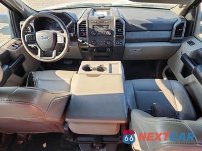 Zdjęcie 8 z 12 samochodu: 2019 FORD F350 SUPER DUTY VIN:1FD8W3HT9KED42467 - miniatura