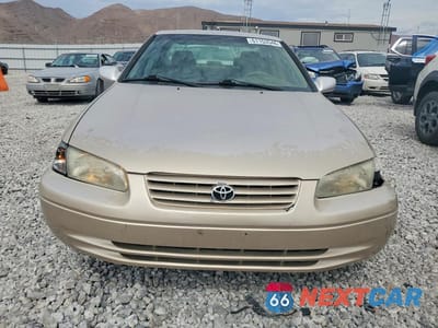 Piąte zdjęcie samochodu w środku: 1999 TOYOTA CAMRY XLE VIN:JT2BG28K8X0284101 - miniatura