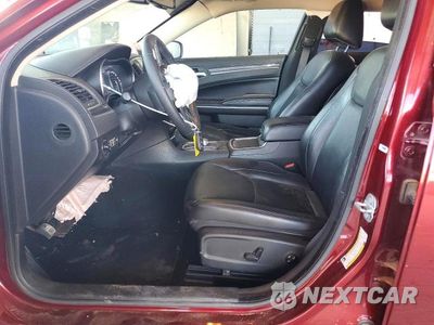 Zdjęcie 7 z 12 samochodu: 2021 CHRYSLER 300 TOURING VIN:2C3CCAAG2MH509177 - miniatura