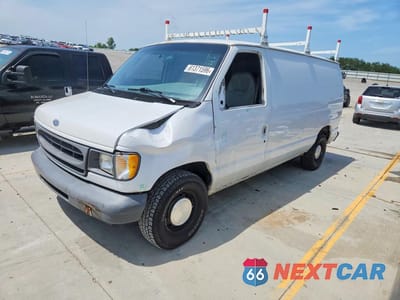 2000 FORD ECONOLINE E150 VAN 1FTRE1427YHA35707 - główne zdjęcie licytacji z USA - miniatura