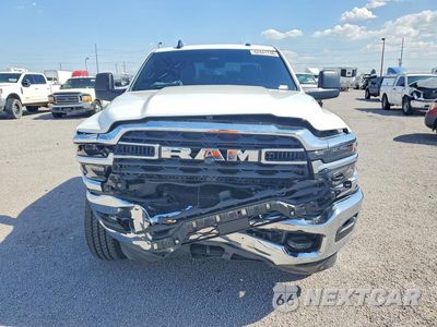 Piąte zdjęcie samochodu w środku: 2025 RAM 2500 TRADESMAN VIN:3C63R5CL7SG512415 - miniatura