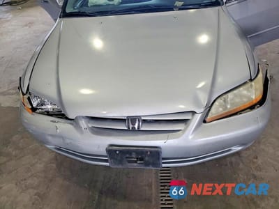 Zdjęcie 11 z 12 samochodu: 2001 HONDA ACCORD EX VIN:1HGCG165X1A063458 - miniatura