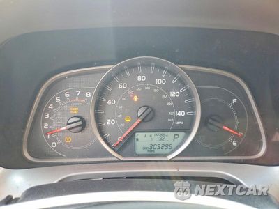 Zdjęcie 9 z 13 samochodu: 2013 TOYOTA RAV4 LE VIN:JTMZFREV0DD000562 - miniatura