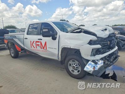 Czwarte zdjęcie samochodu z boku: 2024 CHEVROLET SILVERADO K2500 HEAVY DUTY VIN:1GC4YLE77RF462194 - miniatura