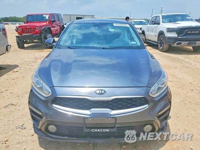 Piąte zdjęcie samochodu w środku: 2021 KIA FORTE LXS VIN:3KPF24AD5ME334728 - miniatura