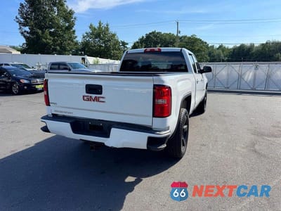 Trzecie zdjęcie samochodu z tyłu: 2017 GMC SIERRA K1500 VIN:1GTV2LEC3HZ274627 - miniatura