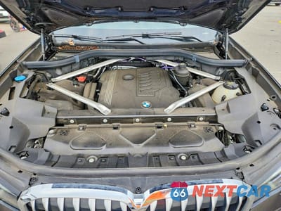 Zdjęcie 12 z 13 samochodu: 2022 BMW X7 XDRIVE40I VIN:5UXCW2C02N9K23354 - miniatura