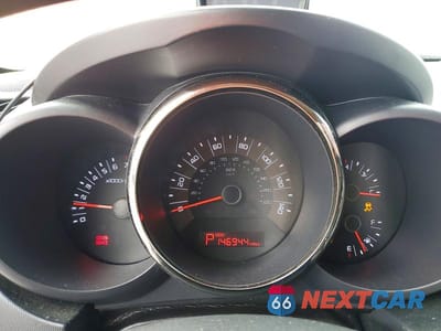 Zdjęcie 9 z 12 samochodu: 2011 KIA SOUL + VIN:KNDJT2A23B7304005 - miniatura