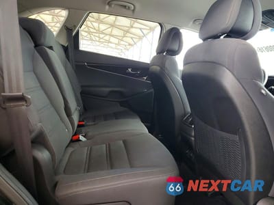 Zdjęcie 10 z 12 samochodu: 2016 KIA SORENTO LX VIN:5XYPGDA36GG013799 - miniatura