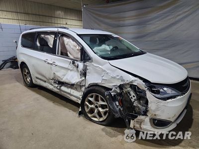 Czwarte zdjęcie samochodu z boku: 2017 CHRYSLER PACIFICA TOURING L VIN:2C4RC1BG8HR676213 - miniatura