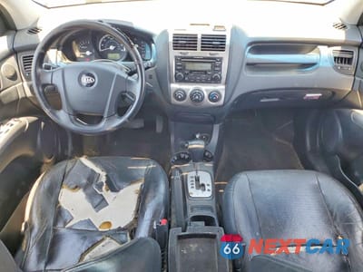Zdjęcie 8 z 13 samochodu: 2005 KIA SPORTAGE LX VIN:KNDJF723657114585 - miniatura