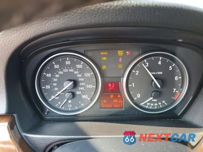 Zdjęcie 9 z 12 samochodu: 2011 BMW 328 XI VIN:WBAPK7C57BA821602 - miniatura