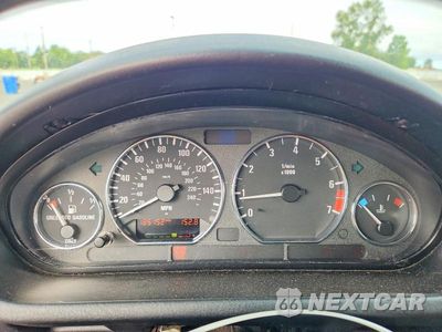 Zdjęcie 9 z 12 samochodu: 2001 BMW Z3 2.5 VIN:WBACN33491LM02420 - miniatura