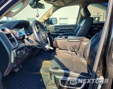 Zdjęcie 7 z 12 samochodu: 2019 RAM 1500 LARAMIE VIN:1C6SRFJT5KN536708 - miniatura