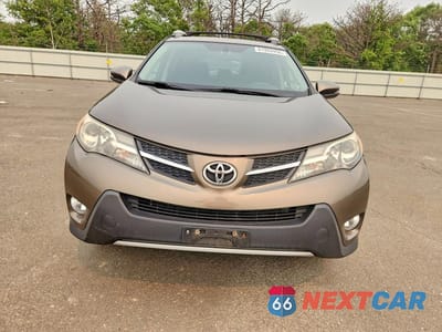 Piąte zdjęcie samochodu w środku: 2015 TOYOTA RAV4 XLE VIN:2T3RFREV1FW262113 - miniatura