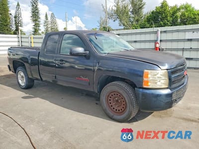 Czwarte zdjęcie samochodu z boku: 2008 CHEVROLET SILVERADO C1500 VIN:2GCEC19J781238054 - miniatura