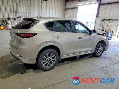 Trzecie zdjęcie samochodu z tyłu: 2025 MAZDA CX-5 PREFERRED VIN:JM3KFBCM3S0788185 - miniatura
