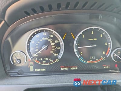 Zdjęcie 9 z 13 samochodu: 2015 BMW X5 XDRIVE35D VIN:5UXKS4C5XF0J99745 - miniatura