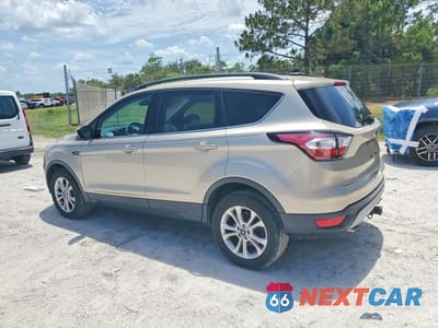 Drugie zdjęcie samochodu z przodu: 2018 FORD ESCAPE SE VIN:1FMCU0GD0JUC67431 - miniatura