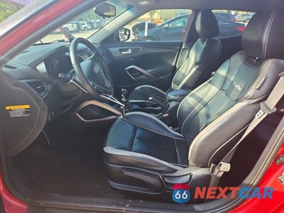 Zdjęcie 7 z 13 samochodu: 2013 HYUNDAI VELOSTER TURBO VIN:KMHTC6AE8DU153348 - miniatura