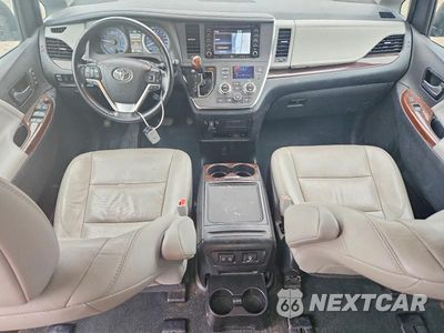 Zdjęcie 8 z 14 samochodu: 2019 TOYOTA SIENNA LIMITED PREMIUM 7-PASSENGER VIN:5TDDZ3DC0KS226844 - miniatura
