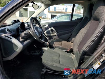 Zdjęcie 7 z 12 samochodu: 2016 SMART FORTWO VIN:WMEEJ9AAXGK842388 - miniatura