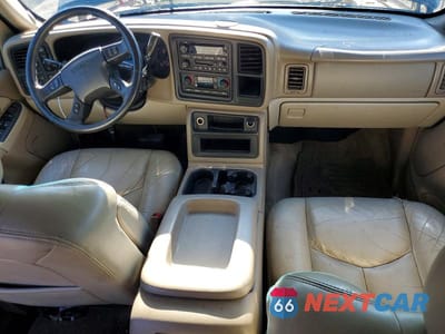 Zdjęcie 8 z 13 samochodu: 2003 GMC YUKON XL K1500 VIN:3GKFK16Z73G273828 - miniatura