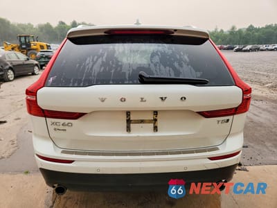 Zdjęcie 6 z 13 samochodu: 2021 VOLVO XC60 T5 MOMENTUM VIN:YV4102RK4M1758084 - miniatura