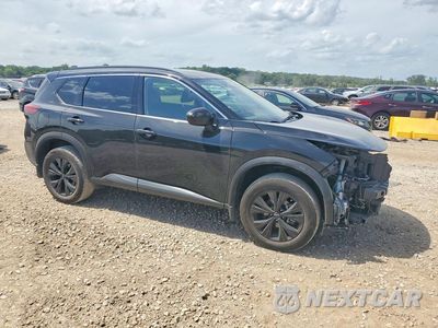 Czwarte zdjęcie samochodu z boku: 2023 NISSAN ROGUE SV VIN:JN8BT3BBXPW188781 - miniatura