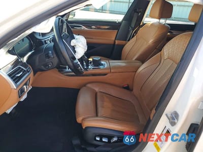 Zdjęcie 7 z 13 samochodu: 2018 BMW 750 I VIN:WBA7F0C50JGM23932 - miniatura