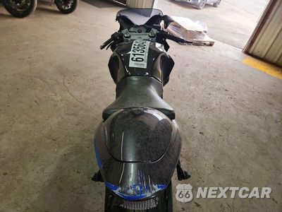 Zdjęcie 6 z 9 samochodu: 2003 BUELL FIREBOLT XB9R VIN:4MZAX12J333402279 - miniatura